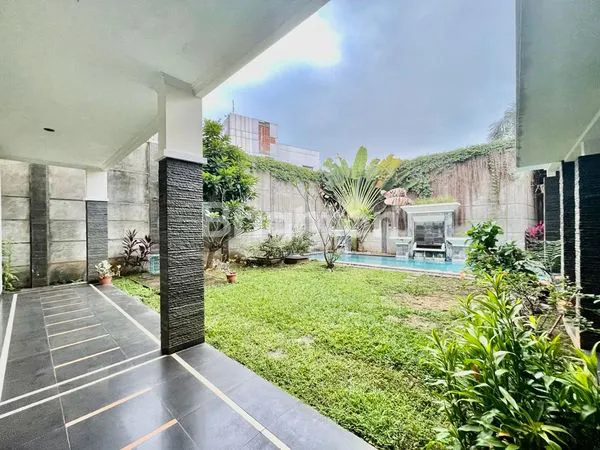 image RUMAH MEWAH MENTENG JAKARTA PUSAT (7)