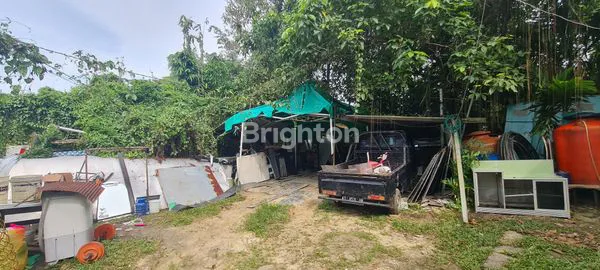 image TANAH DAN RUMAH PINGGIR JALAN JL MAYJEND SUTOYO (2)