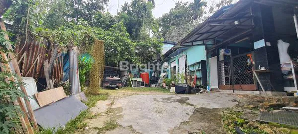 image TANAH DAN RUMAH PINGGIR JALAN JL MAYJEND SUTOYO (4)