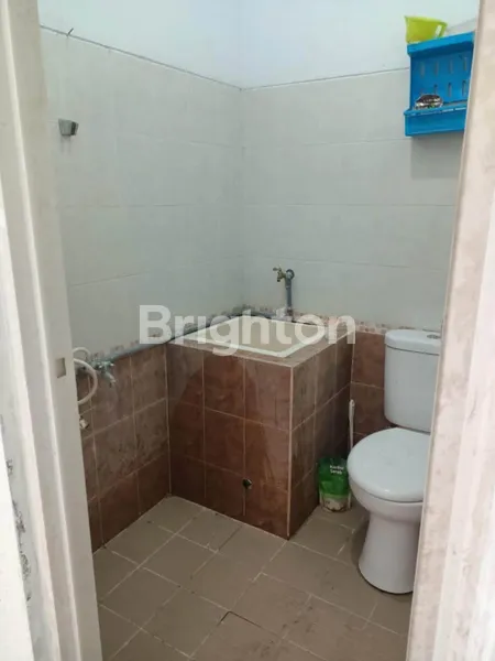 image RUMAH BAGUS SIAP HUNI GREEN SEMANGGI STRATEGIS DEKAT MERR RUNGKUT (5)