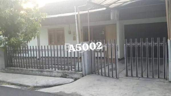 image RUMAH KUTISARI, SIWALANKERTO, TENGGILIS MEJOYO, SURABAYA, HOOK, NEGO (1)