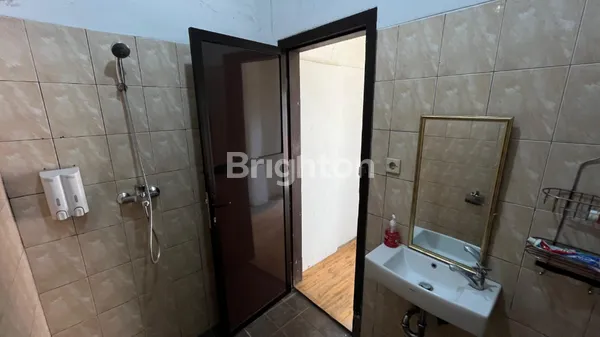 image JUAL RUMAH JALAN SUPRATMAN BANDUNG (5)