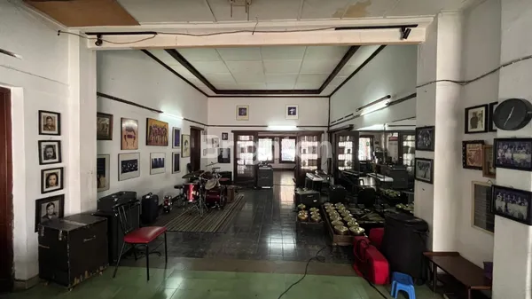 image JUAL RUMAH JALAN SUPRATMAN BANDUNG (6)