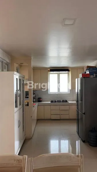 image JUAL CEPAT RUMAH HOOK 3 LANTAI BANGUNAN MANDIRI THE ICON BSD ADA SISA LEBIHAN TANAH DI BELAKANG TEMBOK RUMAH (TANAH BSD) (2)