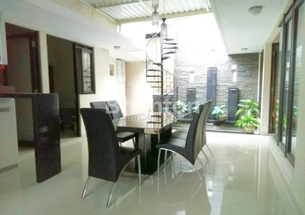 image RUMAH MEWAH MURAH DI VILLA PUNCAK TIDAR SEMI FURNISHED SIAP HUNI (14)
