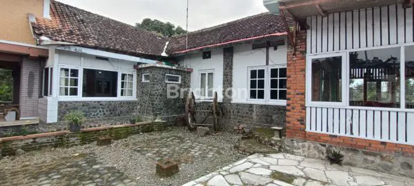 image RUMAH VILLA (4)