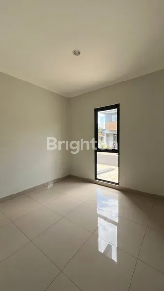 image RUMAH SEWA CLUSTER SUMMARECON CROWN GADING \HARAPAN INDAH CAKUNG BEKASI\ (5)