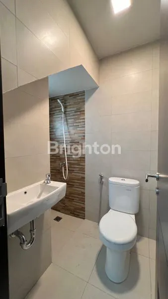 image RUMAH SEWA CLUSTER SUMMARECON CROWN GADING \HARAPAN INDAH CAKUNG BEKASI\ (4)