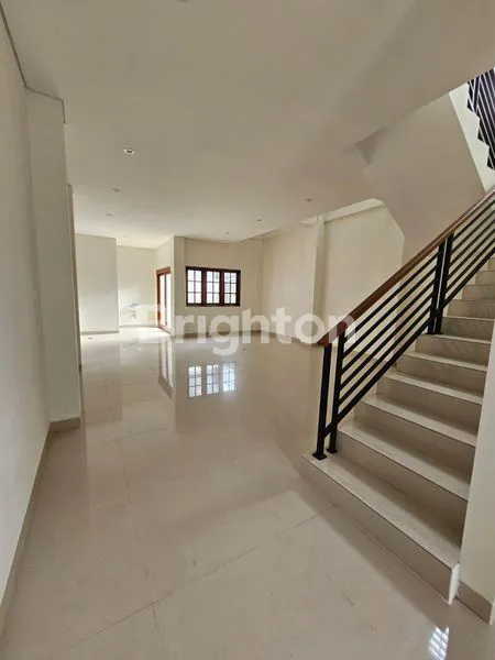 image DISEWAKAN CEPAT RUMAH BANGUNAN BARU SIAP HUNI LINGKUNGAN BEBAS BANJIR MOH. YAMIN, RENON (4)