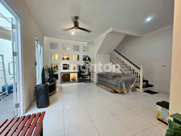 image RUMAH MEWAH TOWN HOUSE BAMBU APUS (3)