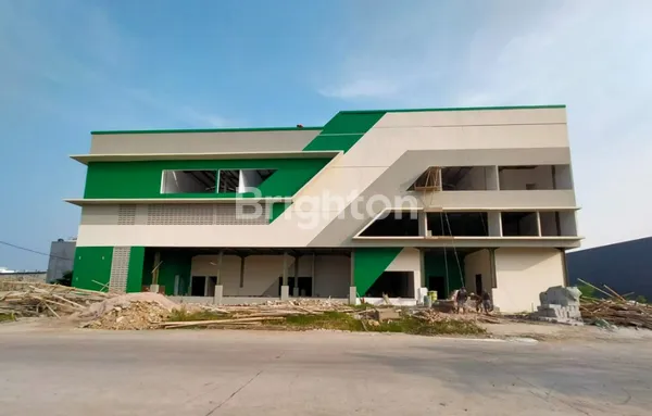 GUDANG PABRIK 3 LANTAI KOMPLEK PERGUDANGAN INDUSTRI LAKSANA BUSINESS PARK PAKUHAJI TANGERANG