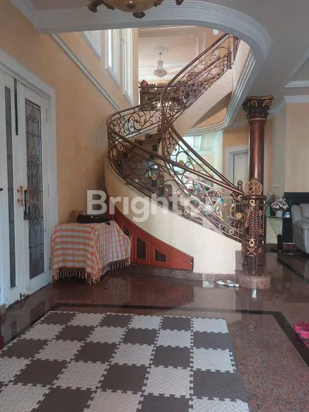 image LANGKA DIJUAL CEPAT RUMAH MEWAH DI AREA PRIME LOCATION RENON DEKAT KANTOR IMIGRASI  (7)