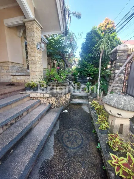 image LANGKA DIJUAL CEPAT RUMAH MEWAH DI AREA PRIME LOCATION RENON DEKAT KANTOR IMIGRASI  (3)