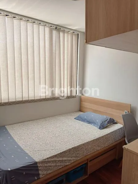 image RUMAH 2 LANTAI FULLY FURNISHED TINGGAL BAWA KOPER LOKASI STRATEGIS CENDANA ARBORY LIPPO KARAWACI UTARA (2)