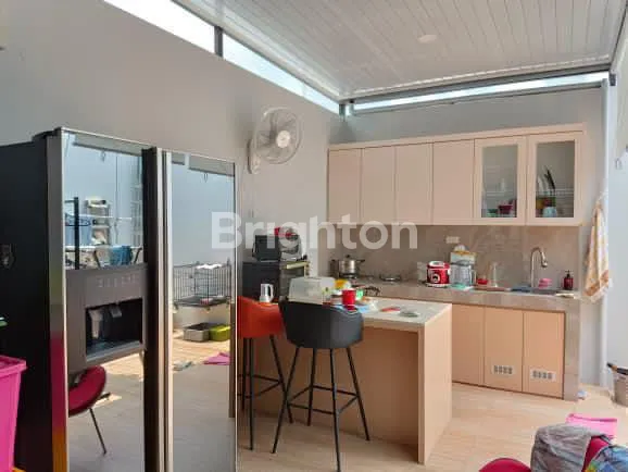 image RUMAH 2 LANTAI FULLY FURNISHED TINGGAL BAWA KOPER LOKASI STRATEGIS CENDANA ARBORY LIPPO KARAWACI UTARA (1)