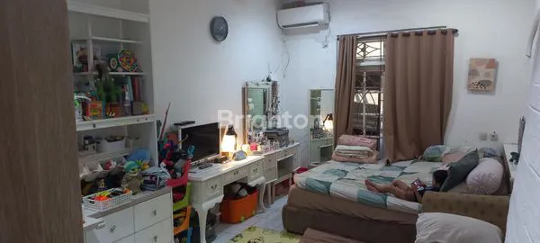 image RUMAH KLASIK DI KEMANDORAN JAKARTA SELATAN (6)