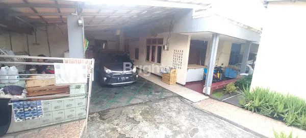 image RUMAH KLASIK DI KEMANDORAN JAKARTA SELATAN (1)