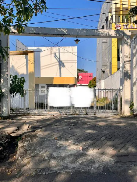 BANGUNAN/GEDUNG STRATEGIS (EX KAMPUS) - RAYA NGINDEN