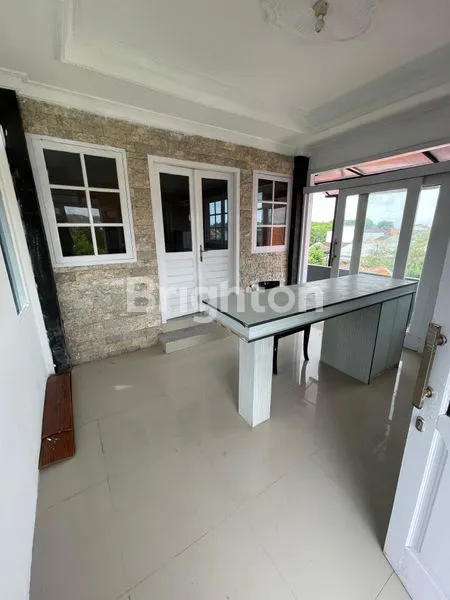 image RUMAH 3 LANTAI  DI KAWASAN STRATEGIS JIMBARAN (2)