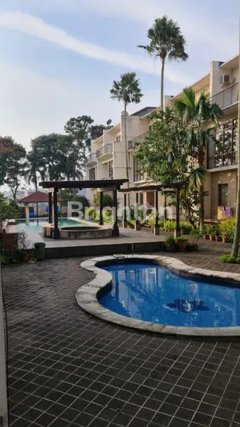 RUMAH MEWAH ADA LIFT SETRADUTA SIAP HUNI