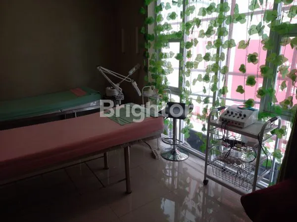 image DIJUAL CEPAT! KLINIK CANTIK 2 LANTAI FULL PERLENGKAPAN — SIAP OPERASIONAL DI PASTEUR CIMAHI! (2)