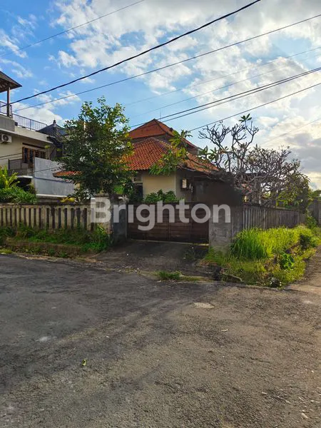 image RUMAH DENGAN HALAMAN SANGAT LUAS DI KORI NUANSA  JIMBARAN BALI (1)