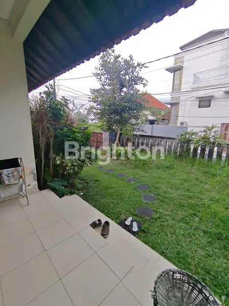 image RUMAH DENGAN HALAMAN SANGAT LUAS DI KORI NUANSA  JIMBARAN BALI (8)