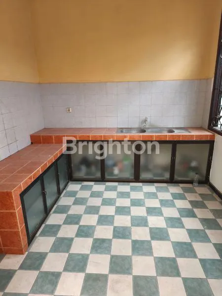 image RUMAH 2 LANTAI SIAP HUNI DI AREA MULYOSARI SUTOREJO SURABAYA  (3)