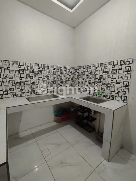 image RUMAH KALISARI STARTEGIS (5)