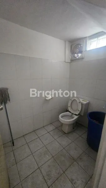 image RUKO 3LANTAI LOKASI STRATEGIS SIAP PAKAI (4)