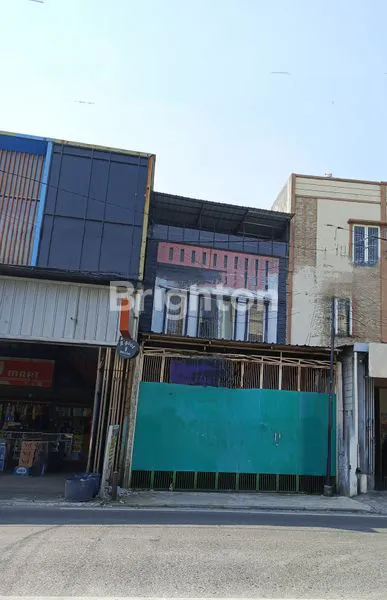 RUKO 2,5 LANTAI DISEWAKAN DI PURI KEMBANGAN, LOKASI STRATEGIS.