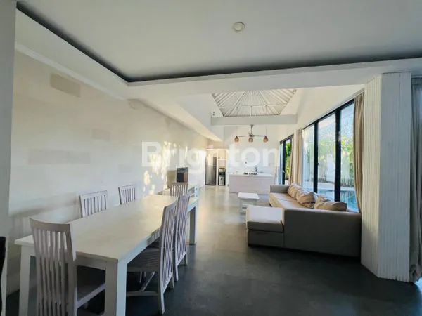 image VILLA CANTIK SIAP HUNI DI LOKASI STRATEGIS BATUBELIG, DEKAT SEMINYAK & CANGGU DENPASAR BADUNG BALI  (4)