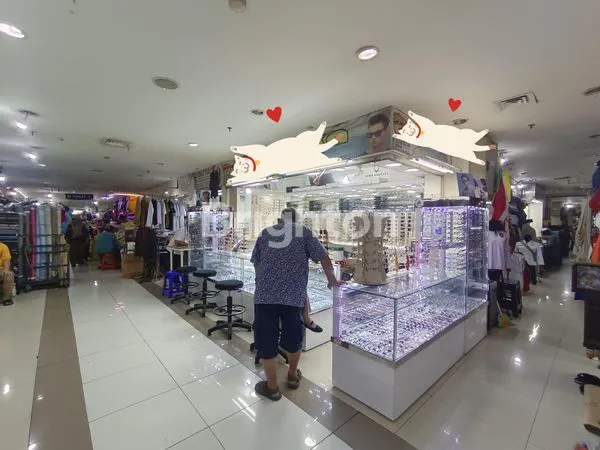 JUAL CEPAT KIOS / TOKO GANDENG DI LANTAI DASAR PROYEK SENEN JAKARTA PUSAT