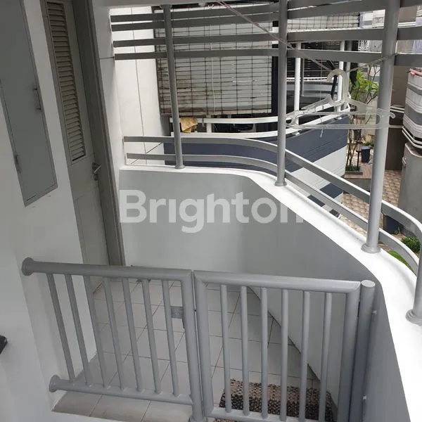 image DIJUAL RUMAH DALAM CLUSTER VANYA PARK BSD TANGERANG SELATAN (3)