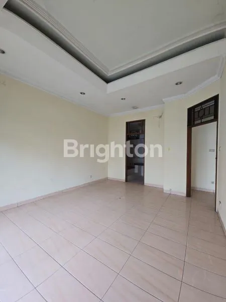 image BU MURAH RUMAH LAMA POSISI HOOK INTERCON JAKARTA BARAT (3)