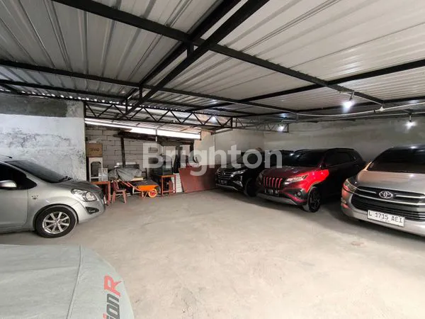 image DIJUAL BANGUNAN HITUNG TANAH DI GUBENG DEKAT UNAIR COCOK UNTUK KOST (2)