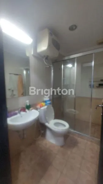 image DIJUAL APARTEMEN FURNISHED CANTIK RIVERSIDE MUARA KARANG (7)