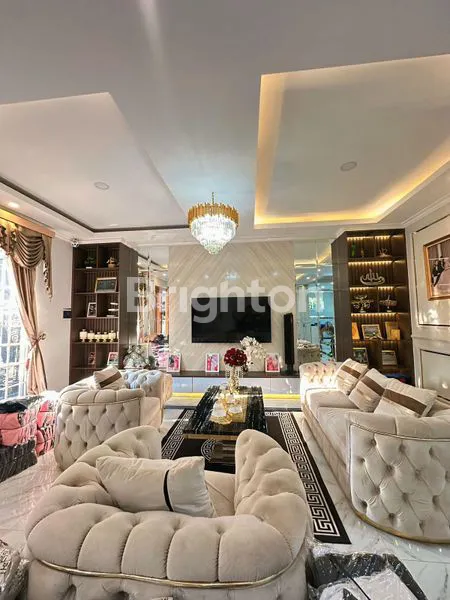 image RUMAH MEWAH 2 LANTAI, DESAIN MODERN SIAP HUNI DI CIPUTAT TIMUR TANGERANG SELATAN (4)