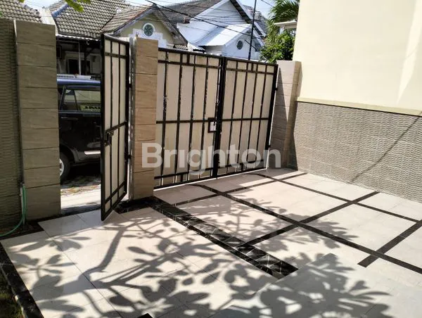 image RUMAH MEWAH 2LT SEMI FURNISHED DI PONDOK TJANDRA, SHM, 4KT (2)