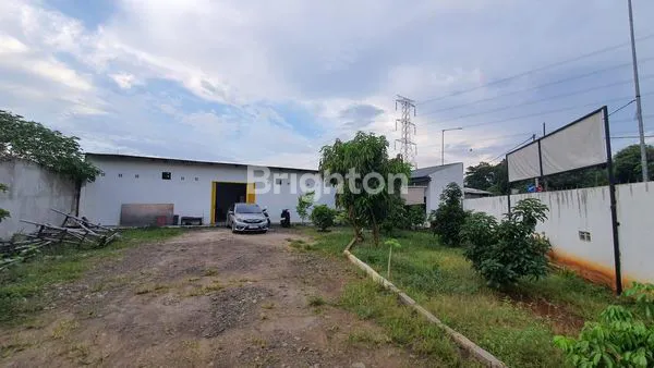 *DIJUAL/SEWA TANAH BONUS GUDANG DI JALAN RAYA KAWASAN RAMAI DEKAT AKSES TOL PONDOK AREN DAN STASIUN SUDIMARA*
