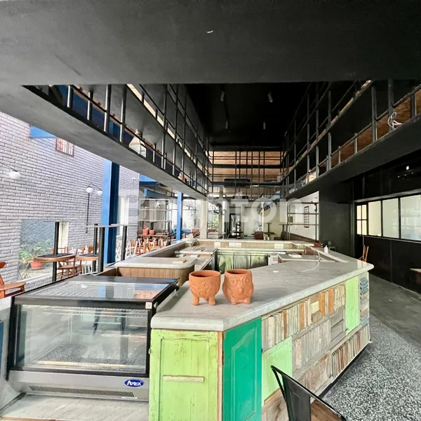 image DISEWAKAN RUMAH KOMERSIAL, SURABAYA PUSAT (4)