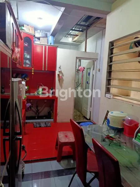 image GENTAN, SUKOHARJO, RUMAH DENGAN GARASI LUAS, LOKASI STRATEGIS, AKSES KE BERBAGAI TEMPAT DEKAT HARGA MASIH NEGO (4)