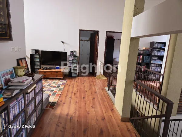 image RUMAH MEWAH 4 KT DI SETIABUDHI REGENCY, DEKAT UPI (4)