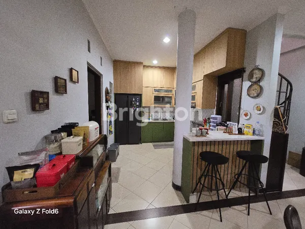 image RUMAH MEWAH 4 KT DI SETIABUDHI REGENCY, DEKAT UPI (6)