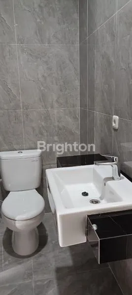 image RUMAH THE GREENLAKE CITRALAND BRAND NEW SIAP HUNI (5)