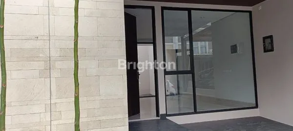 image RUMAH THE GREENLAKE CITRALAND BRAND NEW SIAP HUNI (2)