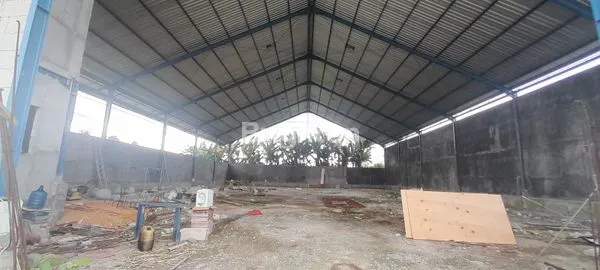 image DISEWAKAN GUDANG BESAR PARKIRAN LUAS LOKASI KARIANGAU (3)