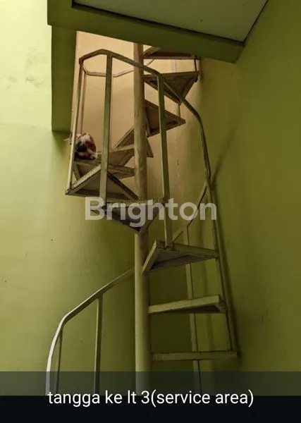 image RUMAH MEWAH AMAN DAN NYAMAN DI TANGERANG (3)