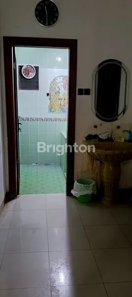 image RUMAH DEKAT EXIT TOLL MAYJEN SUNGKONO (5)
