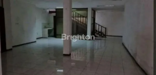 image RUKO 2 LANTAI NOL JALAN RAYA DEKAT KOTA COCOK UNTUK USAHA JL.KH.MUKMIN (2)